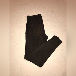 HUE Faux Suede Leggings - Size Medium
